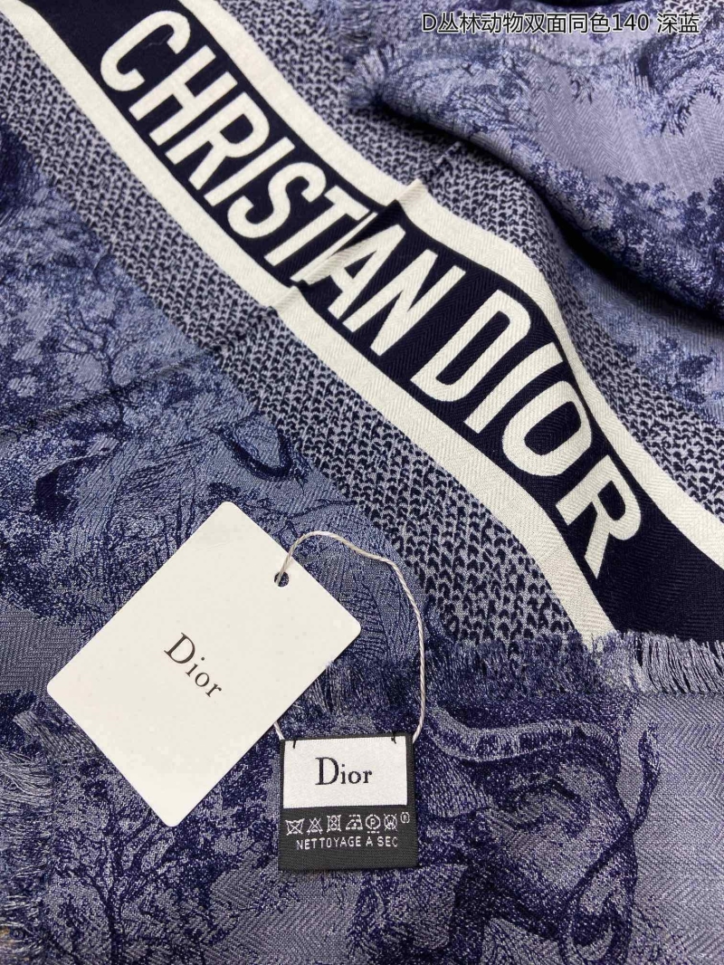 CHRISTIAN DIOR